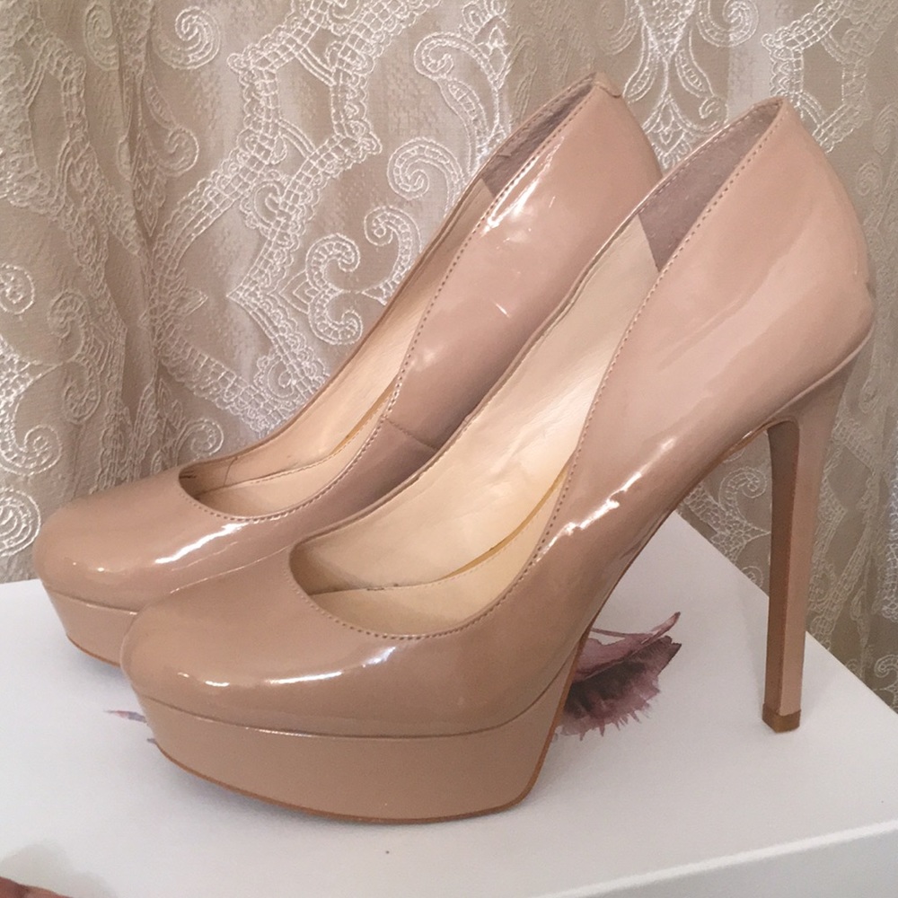 Jessica Simpson nude platform heels